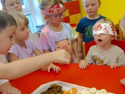 ZVONEČEK - ZÁŘÍ 1